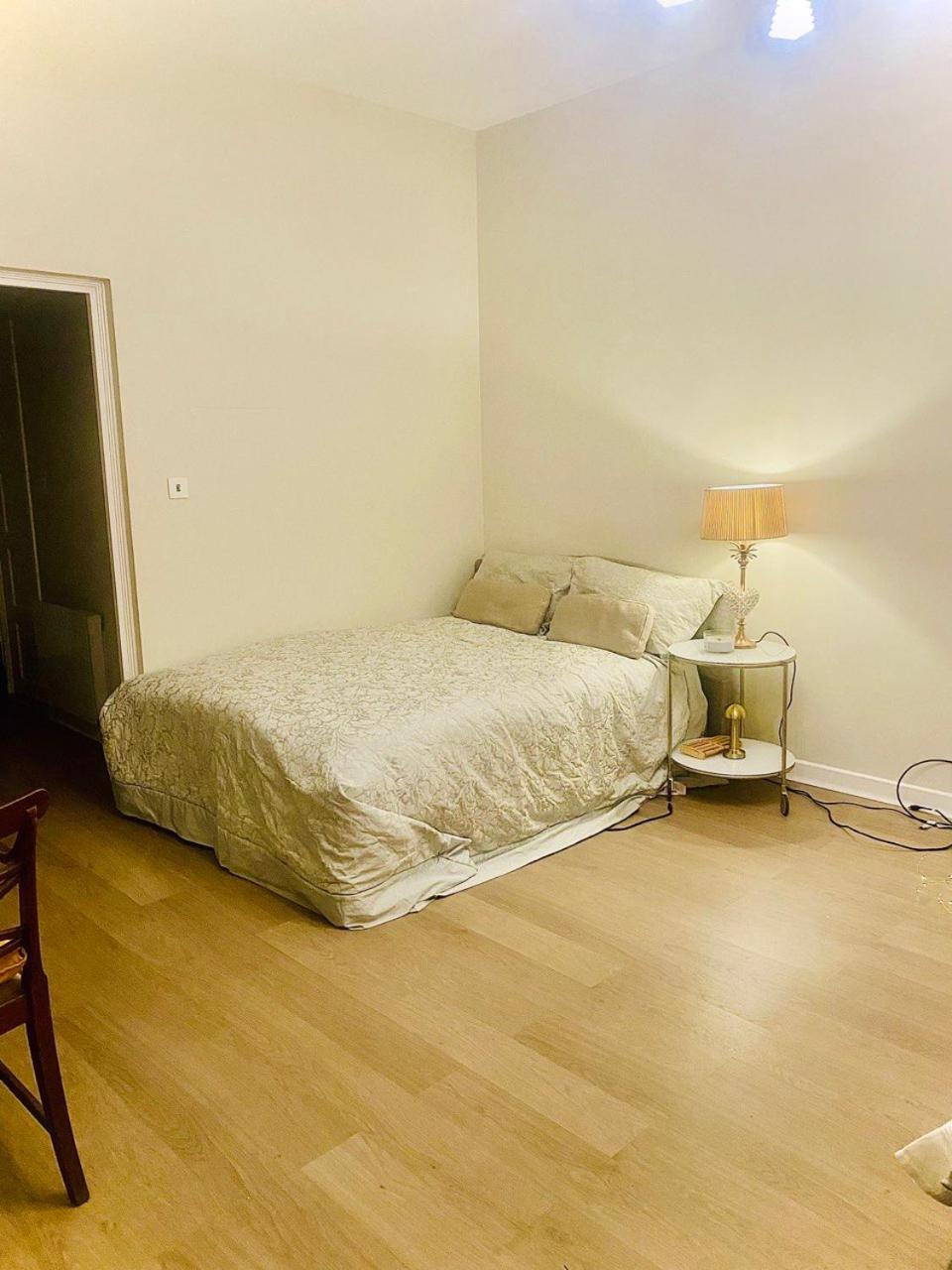 Chic Studio In Leicester Sqaure! ลอนดอน ภายนอก รูปภาพ